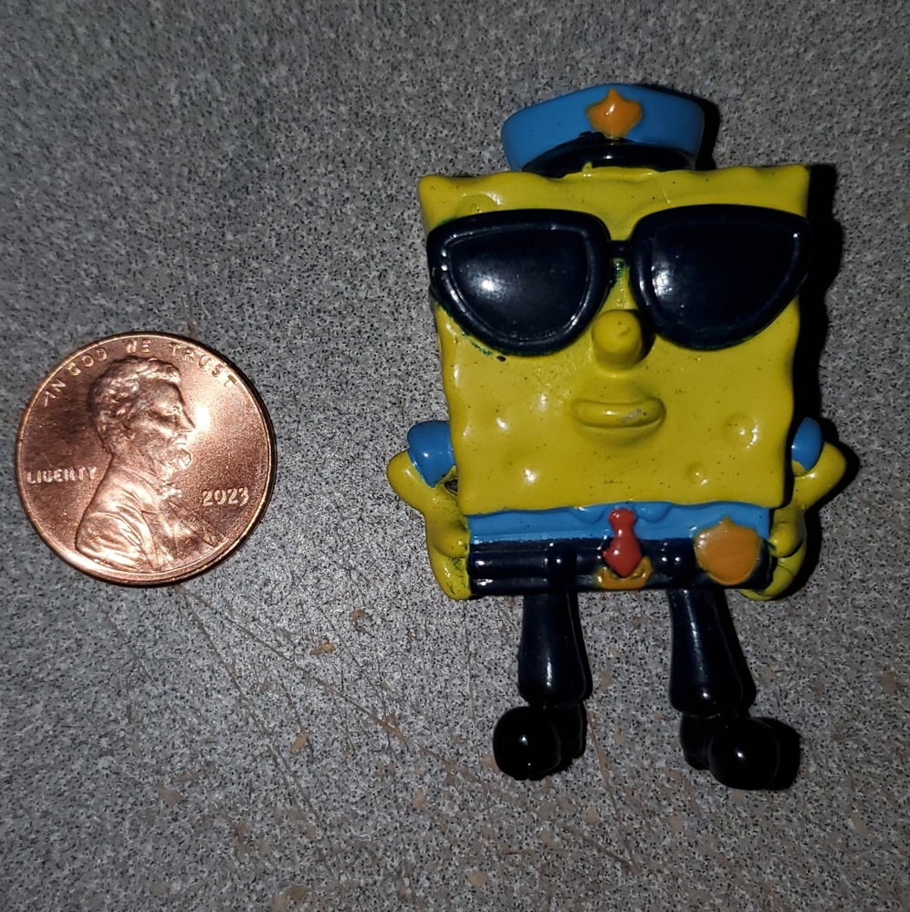 Vintage 2003 Police Officer SpongeBob 2" Mini Figure